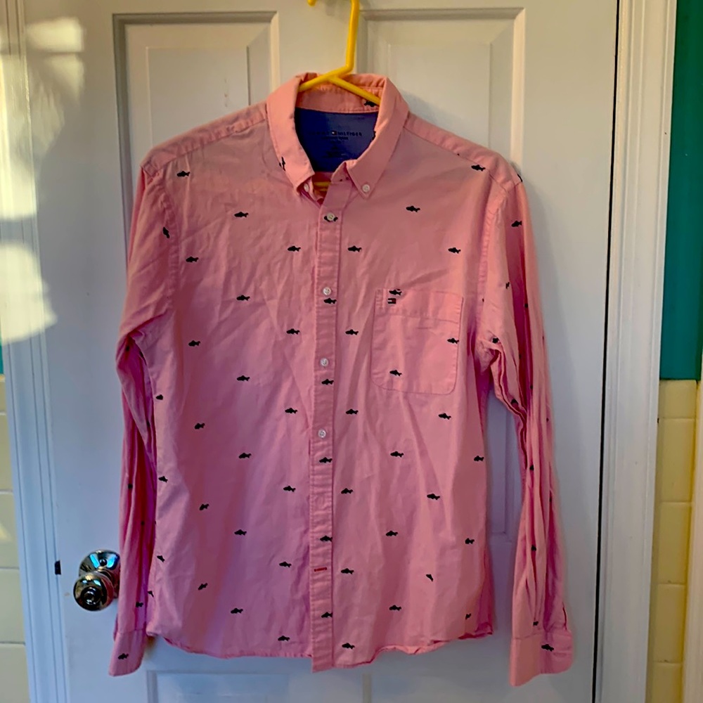 Tommy Hilfiger fun pink and navy button down shirt!